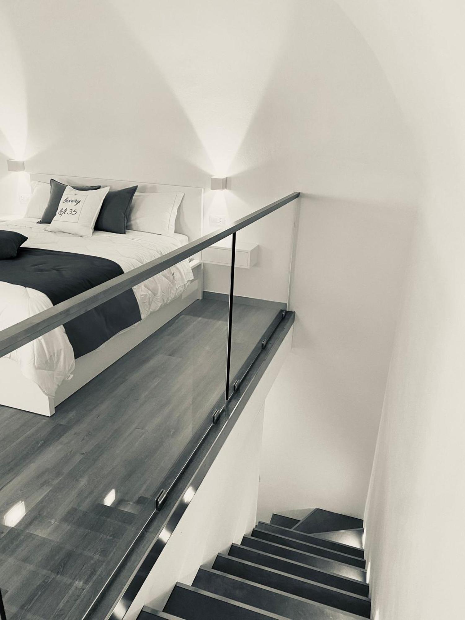 Luxury Loft 35 Hotel Cagliari Bagian luar foto